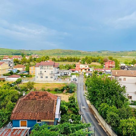 Green Trails Apartment - Fully Renovated With Mountain View Divjake Dış mekan fotoğraf