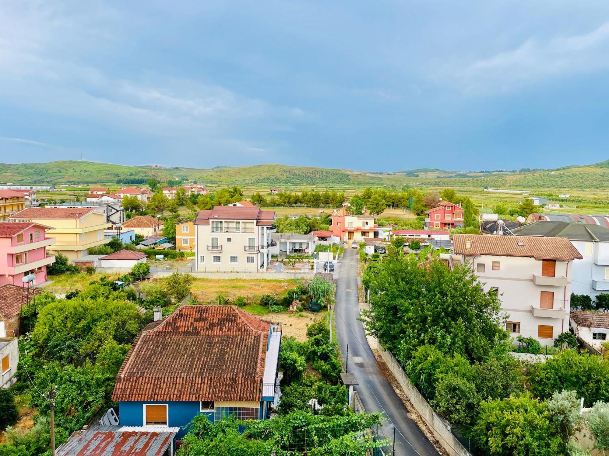 Green Trails City Center Divjake Dış mekan fotoğraf